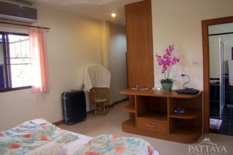 Casa de 3 dormitorios en Pattaya, Tailandia № 22036 - foto 13