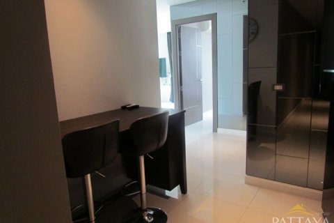Condominio de 2 dormitorios en Pattaya, Tailandia № 21691 - foto 2