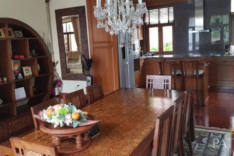 Casa de 4 dormitorios en Pattaya, Tailandia № 21419 - foto 7