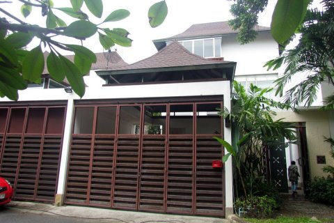 Casa de 3 dormitorios en Pattaya, Tailandia № 23014