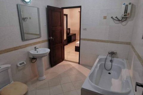 Casa de 3 dormitorios en Pattaya, Tailandia № 22355 - foto 8
