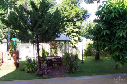 Casa de 5 dormitorios en Pattaya, Tailandia № 22825 - foto 30
