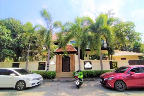 Casa de 3 dormitorios en Pattaya, Tailandia № 21813 - foto 12