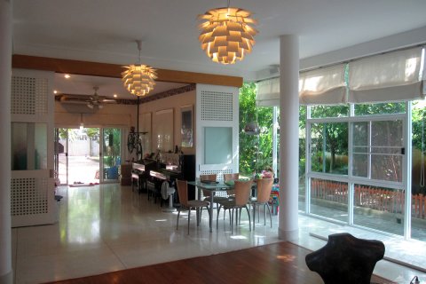 Casa de 3 dormitorios en Pattaya, Tailandia № 23181 - foto 5