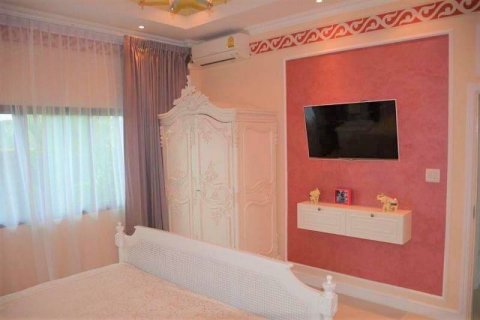 Casa de 3 dormitorios en Pattaya, Tailandia № 21805 - foto 3