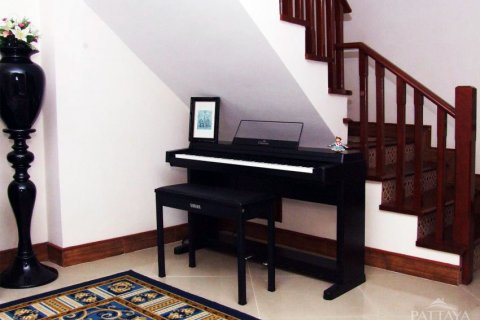 Casa de 3 dormitorios en Pattaya, Tailandia № 20454 - foto 9