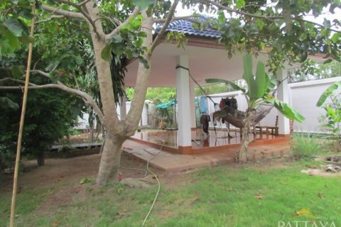 Casa de 4 dormitorios en Pattaya, Tailandia № 21627 - foto 16