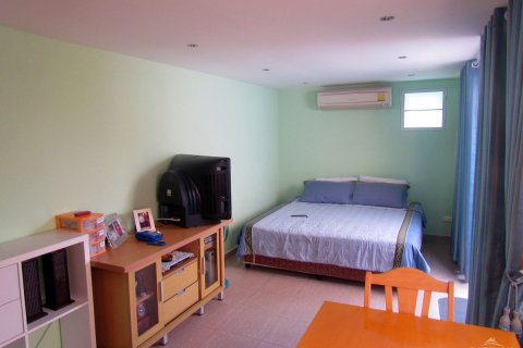 Casa de 4 dormitorios en Pattaya, Tailandia № 20738 - foto 3