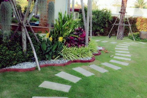 Casa de 3 dormitorios en Pattaya, Tailandia № 24250 - foto 2
