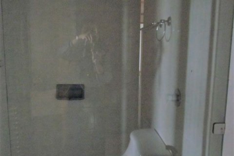 Condominio de 2 dormitorios en Jomtien Beach, Pattaya, Tailandia № 21615 - foto 25
