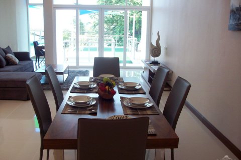 Casa de 2 dormitorios en Pattaya, Tailandia № 20265 - foto 11