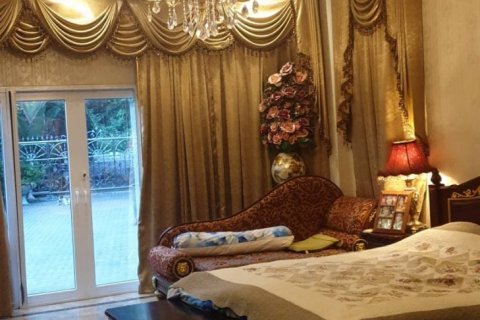 Casa de 9 dormitorios en Pattaya, Tailandia № 22284 - foto 13