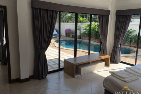 Casa de 3 dormitorios en Jomtien Beach, Pattaya, Tailandia № 21467 - foto 4