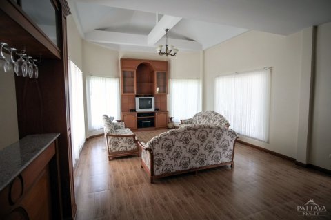 Casa de 3 dormitorios en Pattaya, Tailandia № 19879 - foto 7
