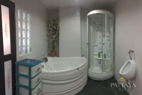 Condominio de 2 dormitorios en Jomtien Beach, Pattaya, Tailandia № 21182 - foto 11
