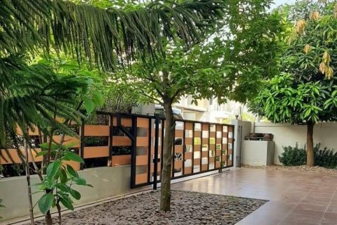 Casa de 3 dormitorios en Pattaya, Tailandia № 22070 - foto 13