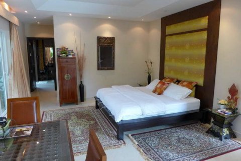 Casa de 4 dormitorios en Pattaya, Tailandia № 20152 - foto 2