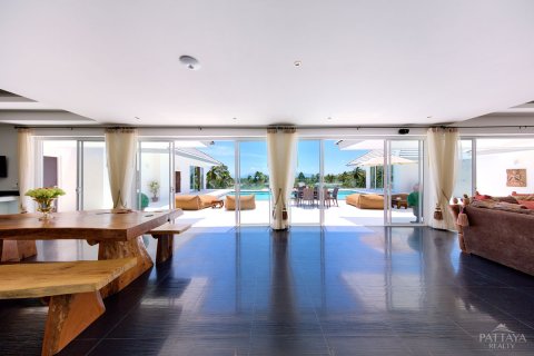 Casa de 6 dormitorios en Ko Samui, Tailandia № 20783 - foto 25
