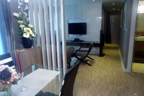Condominio de 2 dormitorios en Jomtien Beach, Pattaya, Tailandia № 20176 - foto 14