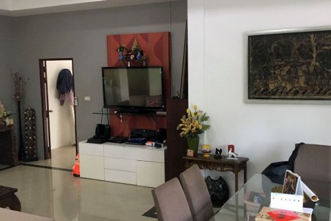 Casa de 3 dormitorios en Pattaya, Tailandia № 20431 - foto 22
