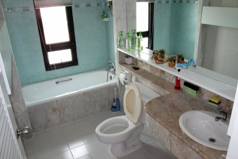 Casa de 3 dormitorios en Pattaya, Tailandia № 22642 - foto 6