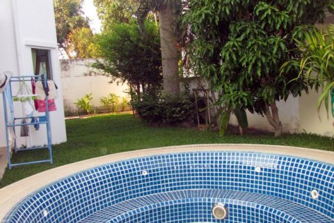 Casa de 3 dormitorios en Pattaya, Tailandia № 24227 - foto 5