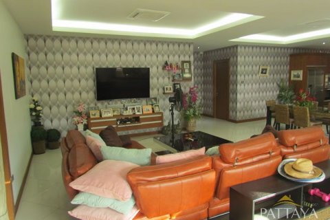 Casa de 4 dormitorios en Pattaya, Tailandia № 21274 - foto 13
