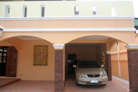 Casa de 3 dormitorios en Pattaya, Tailandia № 23031 - foto 24