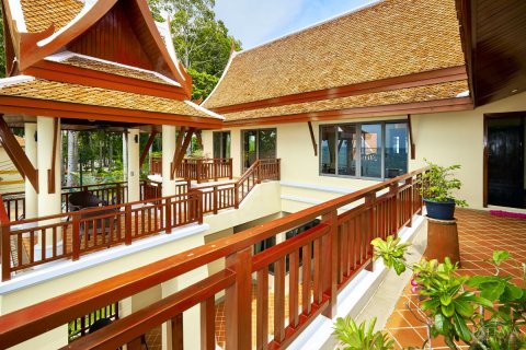 Casa de 5 dormitorios en Pattaya, Tailandia № 20261 - foto 16