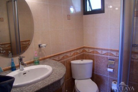 Casa de 3 dormitorios en Pattaya, Tailandia № 22036 - foto 3