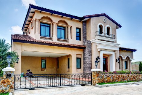 Casa de 3 dormitorios en Pattaya, Tailandia № 20213