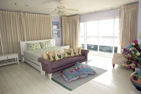 Condominio de 4 dormitorios en Pattaya, Tailandia № 20072 - foto 14