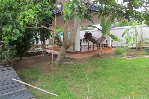 Casa de 4 dormitorios en Pattaya, Tailandia № 21627 - foto 15