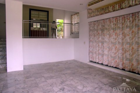 Casa de 3 dormitorios en Pattaya, Tailandia № 22632