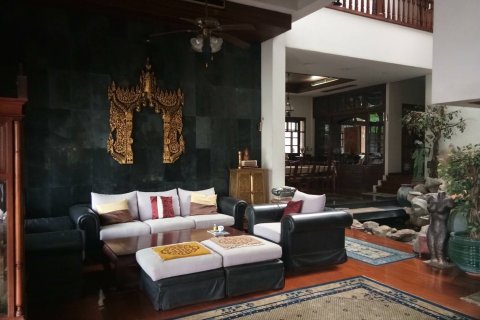 Casa de 4 dormitorios en Bangkok, Tailandia № 21931 - foto 30