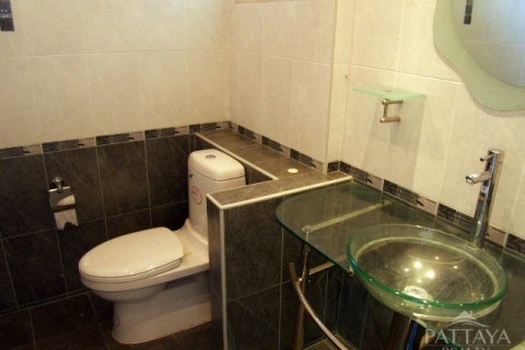Casa de 3 dormitorios en Pattaya, Tailandia № 23738 - foto 3