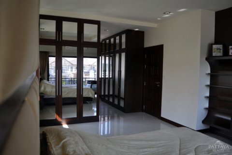 Casa de 3 dormitorios en Pattaya, Tailandia № 22853 - foto 7