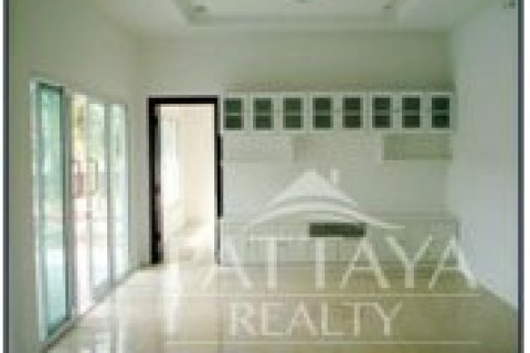 Casa de 3 dormitorios en Pattaya, Tailandia № 23375 - foto 3