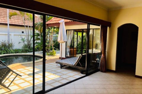 Casa de 2 dormitorios en Jomtien Beach, Pattaya, Tailandia № 21864 - foto 11