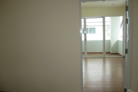 Casa de 3 dormitorios en Pattaya, Tailandia № 22997 - foto 6