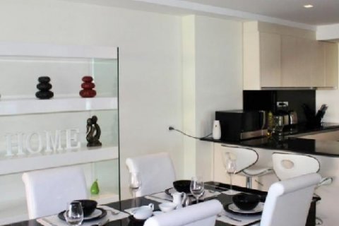 Condominio de 2 dormitorios en Pattaya, Tailandia № 20986 - foto 11