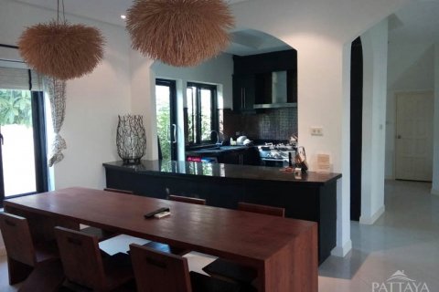 Casa de 3 dormitorios en Pattaya, Tailandia № 20723 - foto 4
