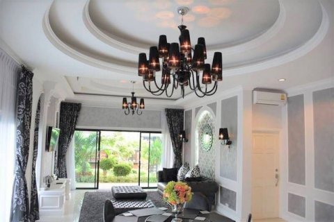 Casa de 3 dormitorios en Pattaya, Tailandia № 21805 - foto 7
