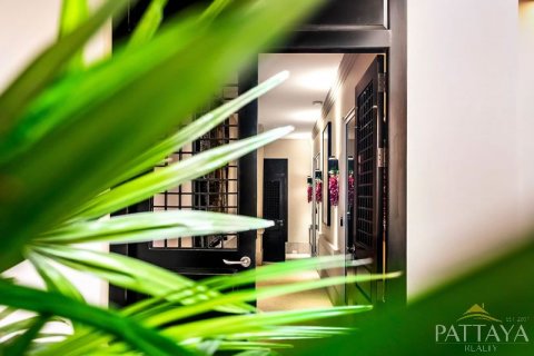 Casa de 8 dormitorios en Pattaya, Tailandia № 21529 - foto 7