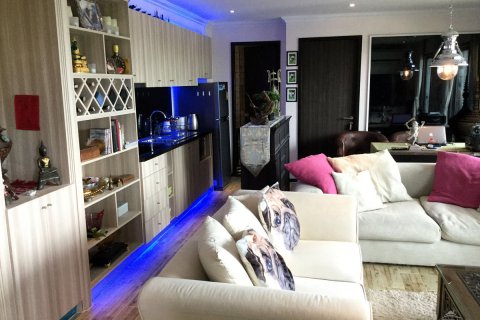 Condominio de 2 dormitorios en Jomtien Beach, Pattaya, Tailandia № 20361 - foto 3