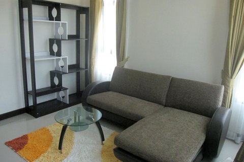 Casa de 4 dormitorios en Pattaya, Tailandia № 22897 - foto 16