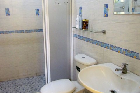 Casa de 3 dormitorios en Pattaya, Tailandia № 22784 - foto 15
