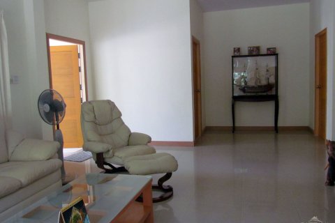 Casa de 3 dormitorios en Pattaya, Tailandia № 23677 - foto 6