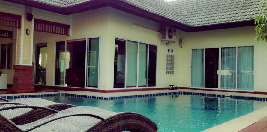 Casa de 3 dormitorios en Pattaya, Tailandia № 24250