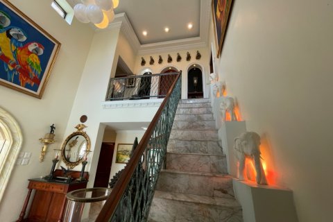 Casa de 4 dormitorios en Jomtien Beach, Pattaya, Tailandia № 22527 - foto 22